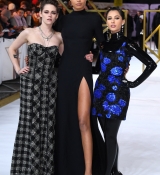 CharlieAngelsUK_287929.jpg