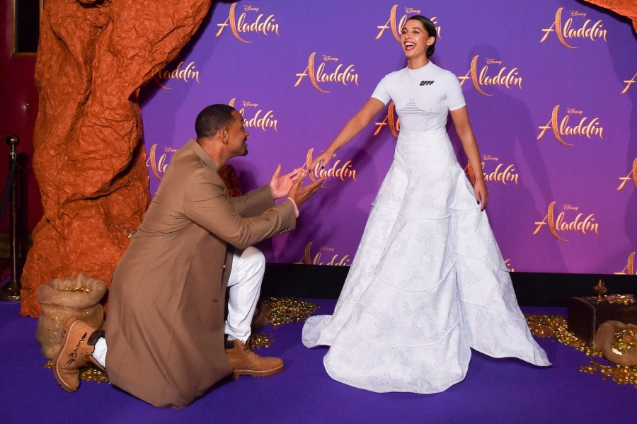 Aladdin_in_Paris_281829.jpg