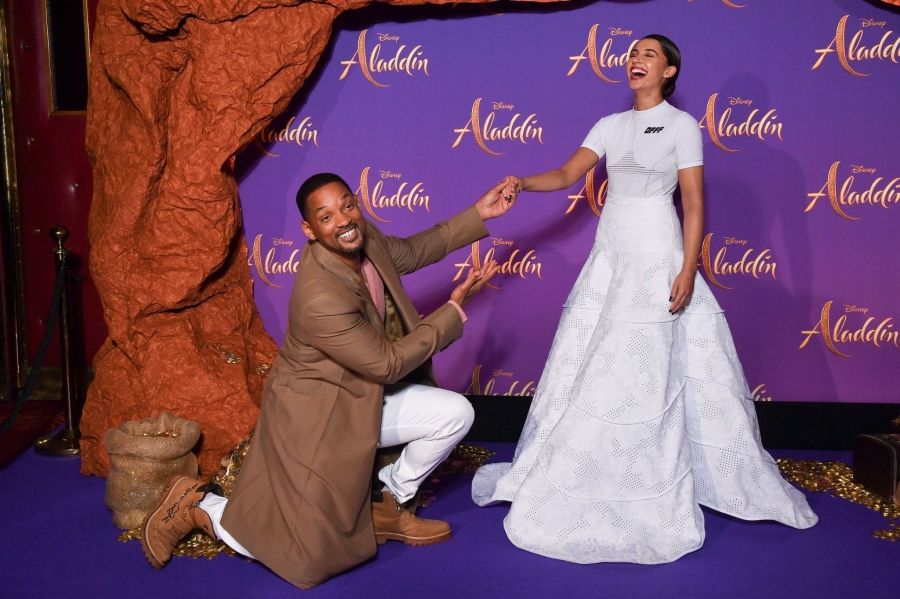 Aladdin_in_Paris_282129.jpg