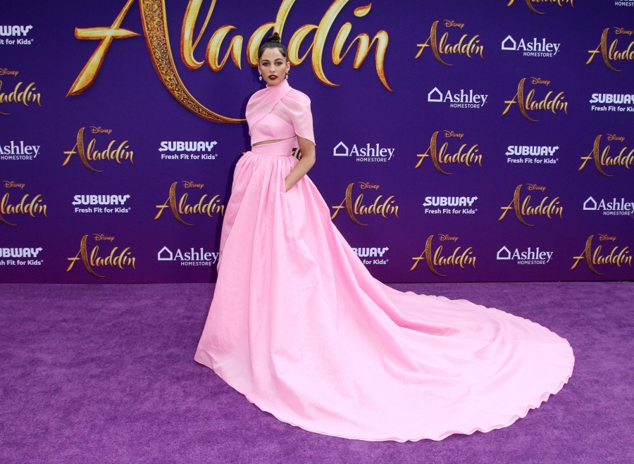 _Aladdin_in_Hollywood_281329.jpg