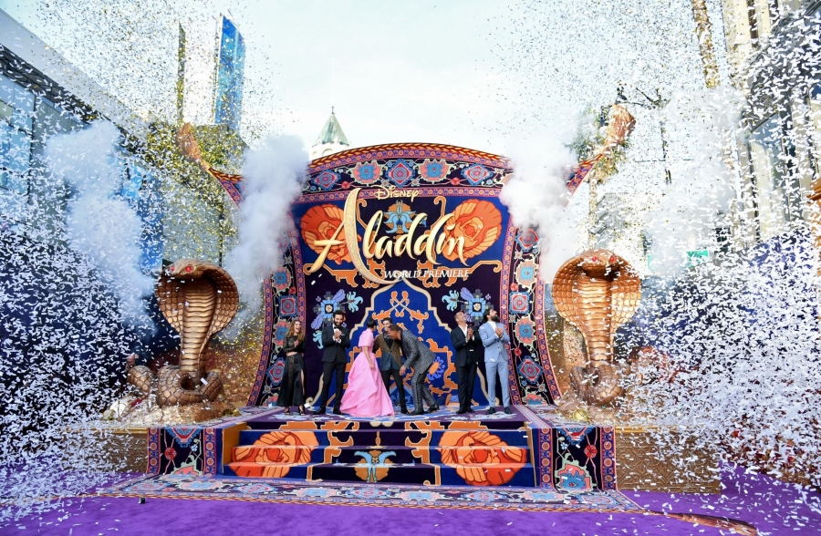 Click to view full size image
==============
_Aladdin_in_Hollywood_28629.jpeg _Aladdin_in_Hollywood_28629.jpeg