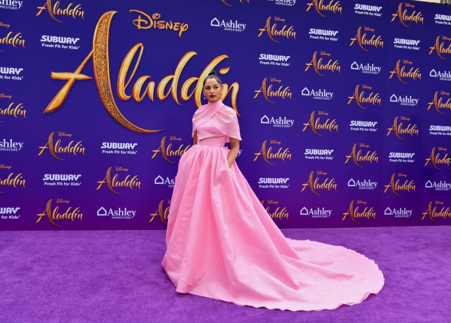 Click to view full size image
==============
_Aladdin_in_Hollywood_2811929.jpg _Aladdin_in_Hollywood_2811929.jpg