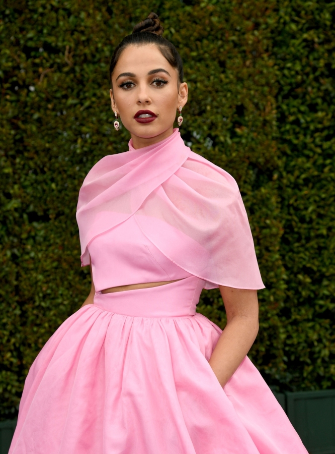 Click to view full size image
==============
_Aladdin_in_Hollywood_2813129.jpeg _Aladdin_in_Hollywood_2813129.jpeg