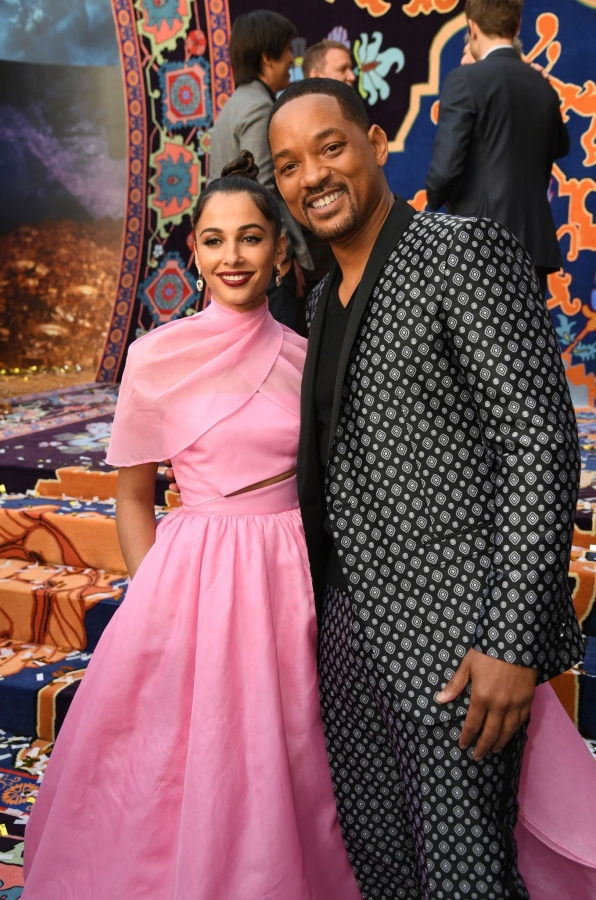 Click to view full size image
==============
_Aladdin_in_Hollywood_2813529.jpg _Aladdin_in_Hollywood_2813529.jpg