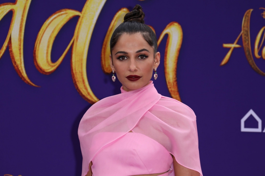 Click to view full size image
==============
_Aladdin_in_Hollywood_2817129.jpg _Aladdin_in_Hollywood_2817129.jpg