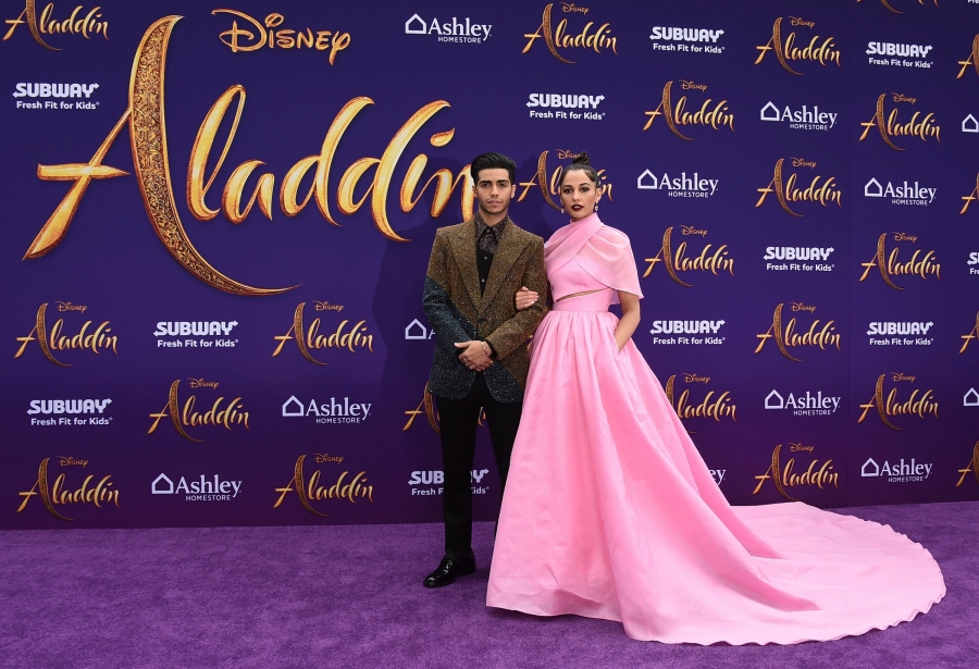 Click to view full size image
==============
_Aladdin_in_Hollywood_2820929.jpg _Aladdin_in_Hollywood_2820929.jpg