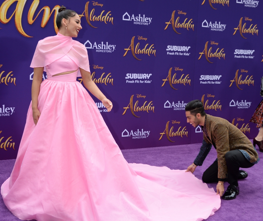 Click to view full size image
==============
_Aladdin_in_Hollywood_2823929.jpg _Aladdin_in_Hollywood_2823929.jpg