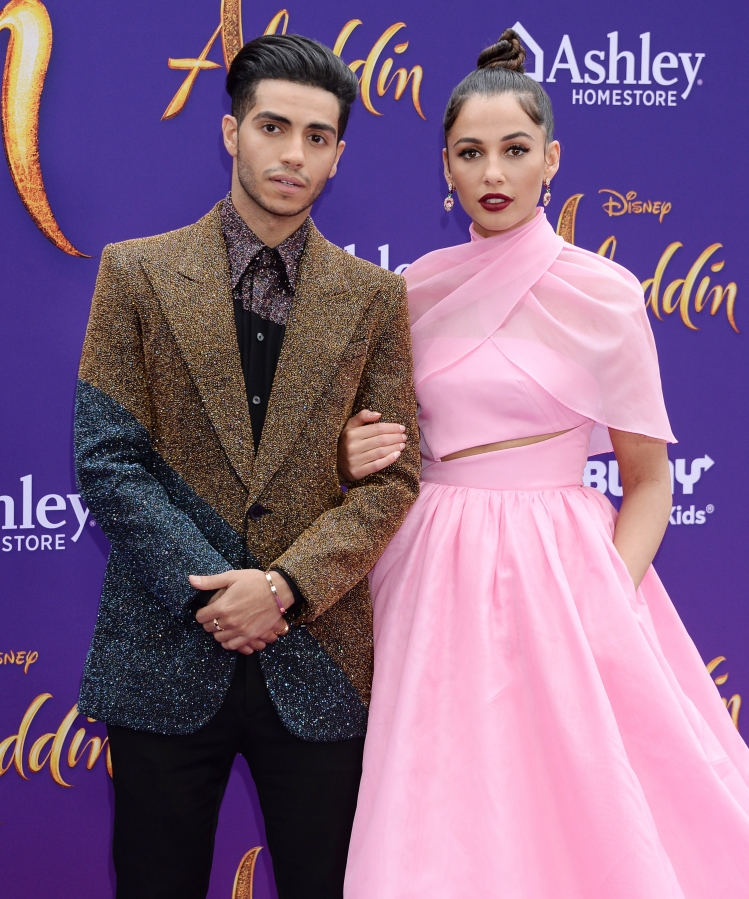 Click to view full size image
==============
_Aladdin_in_Hollywood_2825529.jpg _Aladdin_in_Hollywood_2825529.jpg
