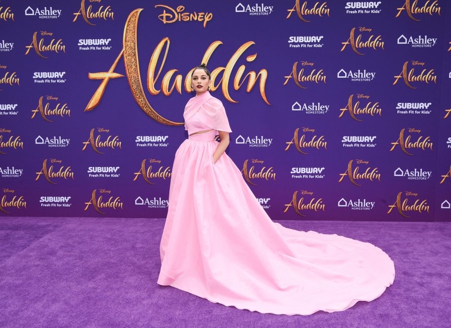 Click to view full size image
==============
_Aladdin_in_Hollywood_2827929.jpg _Aladdin_in_Hollywood_2827929.jpg
