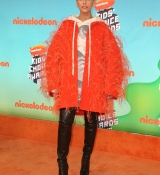 Nickelodeon_2019Awards_288629.jpg