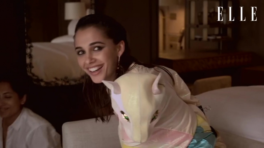 Click to view full size image
==============
Behind_the_scenes_of_our_June_cover_shoot_with_Naomi_Scott_052.jpg Behind_the_scenes_of_our_June_cover_shoot_with_Naomi_Scott_052.jpg