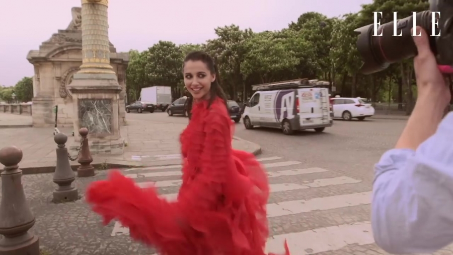 Behind_the_scenes_of_our_June_cover_shoot_with_Naomi_Scott_116.jpg
