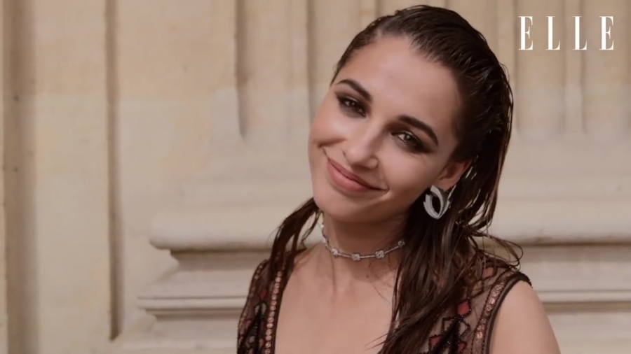 Click to view full size image
==============
Behind_the_scenes_of_our_June_cover_shoot_with_Naomi_Scott_192.jpg Behind_the_scenes_of_our_June_cover_shoot_with_Naomi_Scott_192.jpg