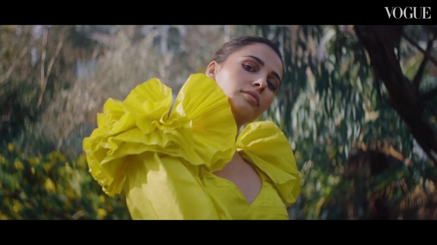 Naomi_Scott__A_Very_Modern_Princess___British_Vogue_019.jpg