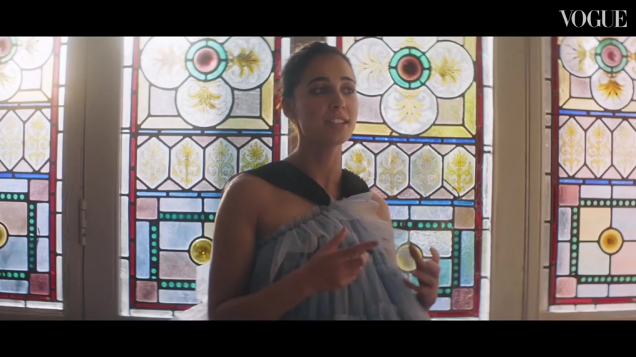 Naomi_Scott__A_Very_Modern_Princess___British_Vogue_041.jpg
