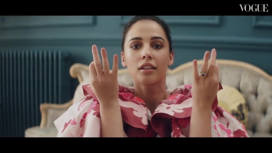 Naomi_Scott__A_Very_Modern_Princess___British_Vogue_100.jpg