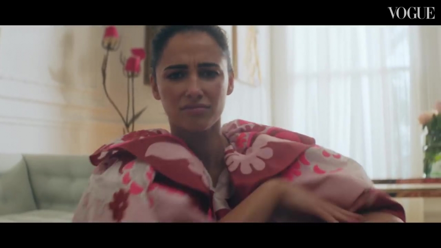 Click to view full size image
==============
Naomi_Scott__A_Very_Modern_Princess___British_Vogue_175.jpg Naomi_Scott__A_Very_Modern_Princess___British_Vogue_175.jpg