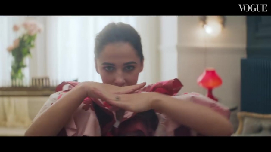 Naomi_Scott__A_Very_Modern_Princess___British_Vogue_180.jpg